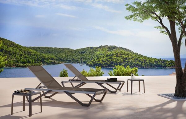 WAVE Lounger